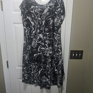 Cha Cha Vente Black and White Asymmetrical Dress